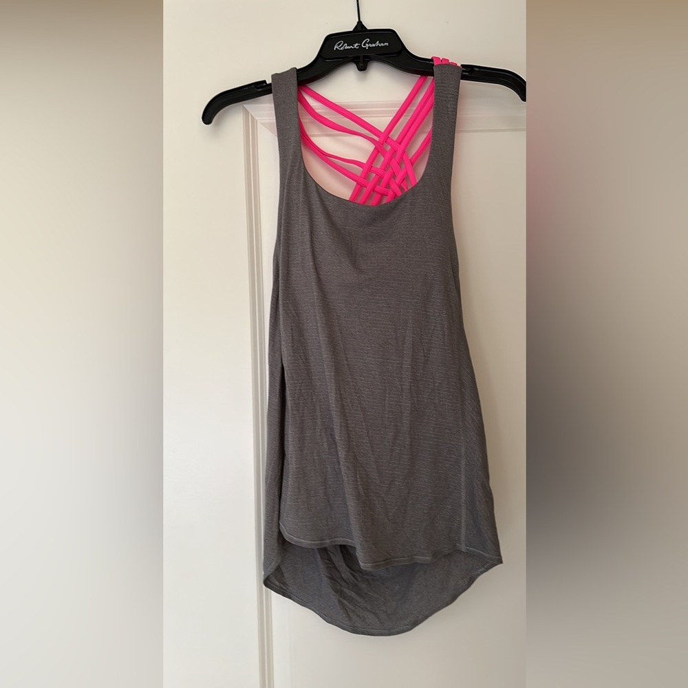 Lululemon Tank with built in Bra NWT Size 4